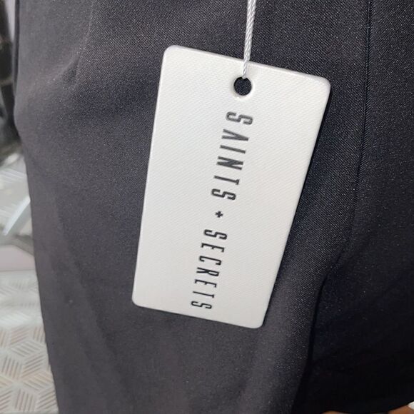 A gorgeous NWT Saint + Secrets dress - Picture 4 of 4